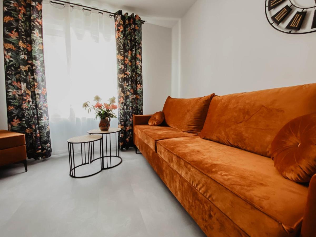 Apartamento Cztery Pory Roku Wiele Exterior foto