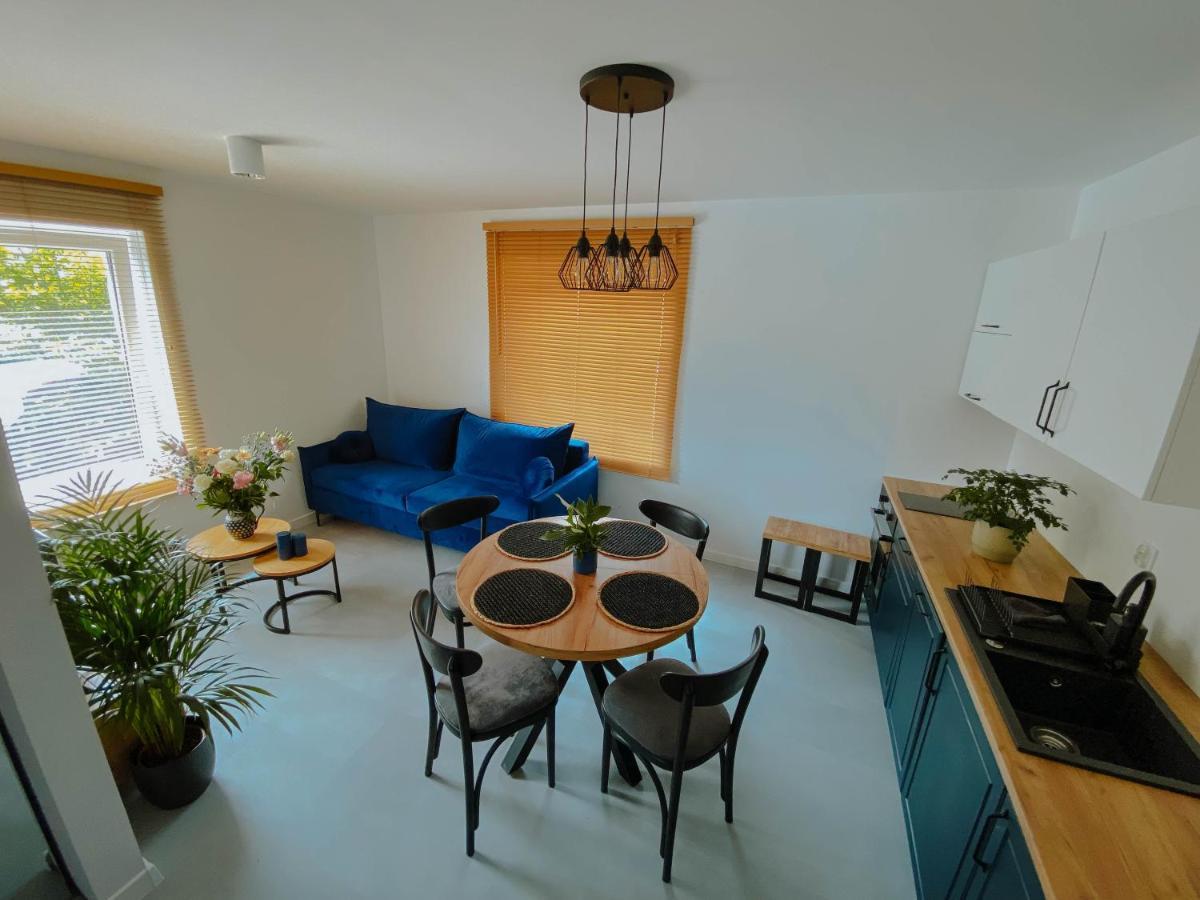 Apartamento Cztery Pory Roku Wiele Exterior foto