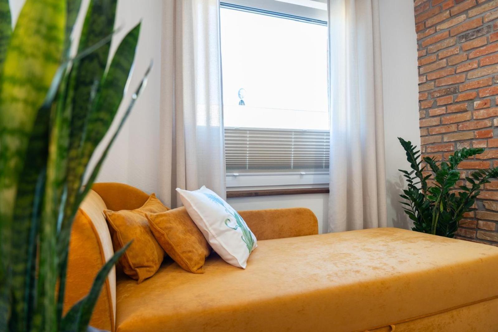 Apartamento Cztery Pory Roku Wiele Exterior foto