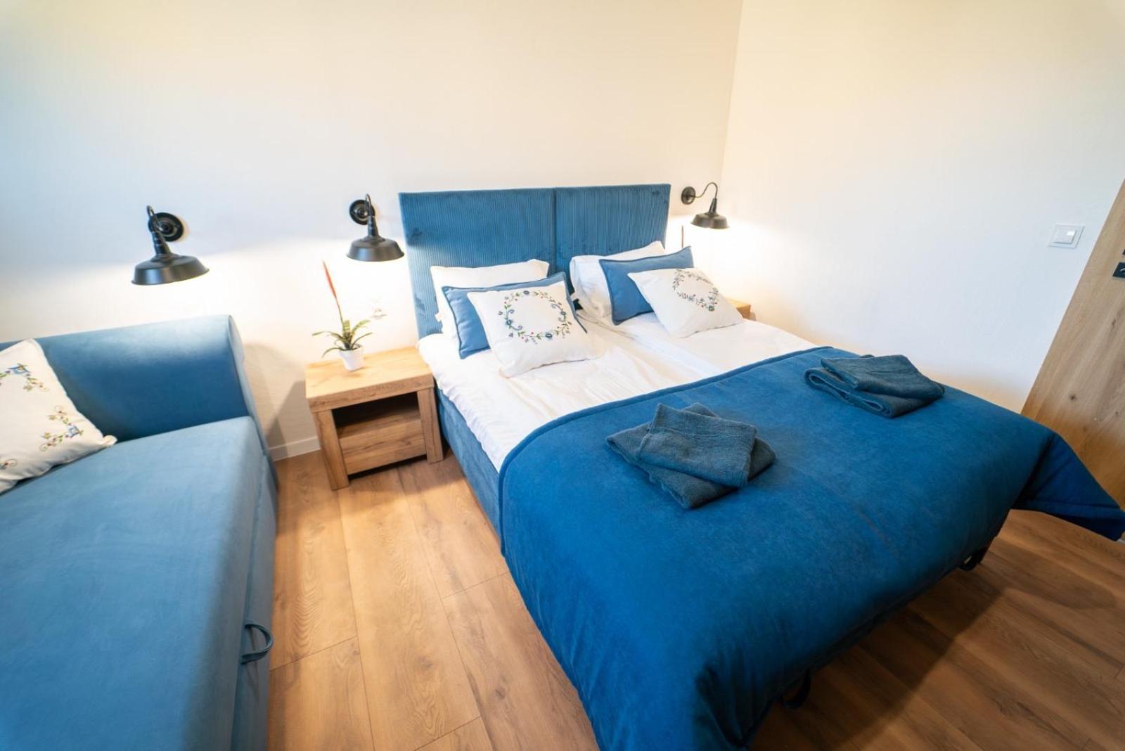 Apartamento Cztery Pory Roku Wiele Exterior foto